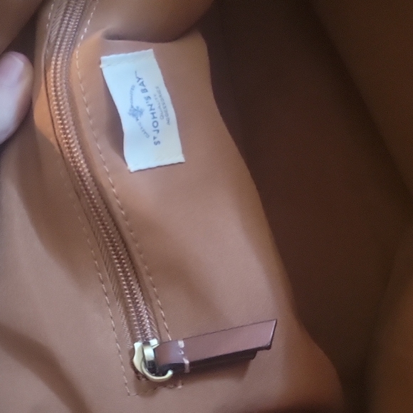 St John's Bay Tote - Picture 5 of 8